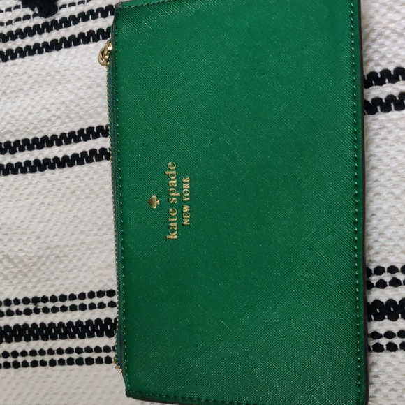 kate spade Handbags - Kate Spade Wristlet